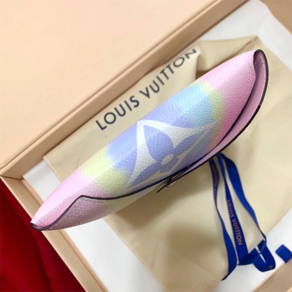 💯🆕LOUIS VUITTON KIRIGAMI ESCALE LARGE POUCH - Picture 7 of 9